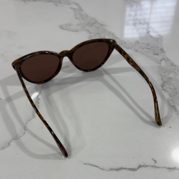 Aerie Tortoise Frame Cat-Eye Sunglasses - Picture 6 of 10